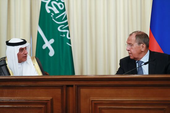 Встреча глав МИД РФ и Саудовской Аравии С. Лаврова и А. аль-Джубейра