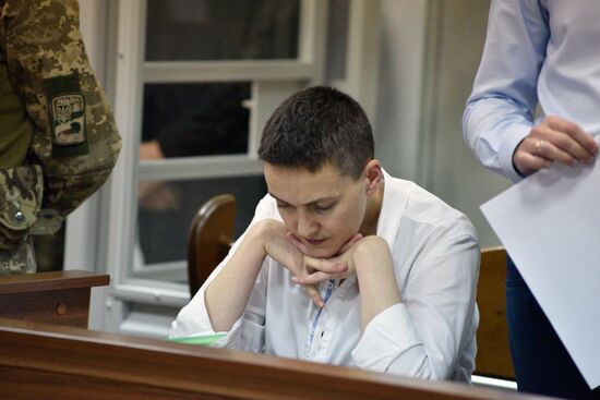 Рассмотрение в киевском суде жалобы на арест Н. Савченко