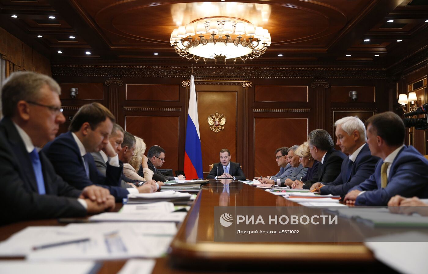 Премьер-министр РФ Д. Медведев провел заседание по основным направлениям деятельности правительства РФ