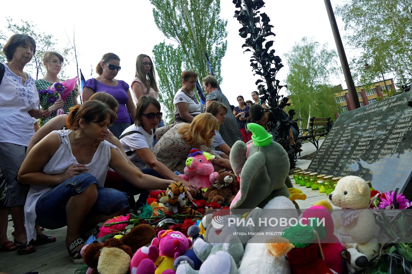 Акция памяти погибших детей в Донецке