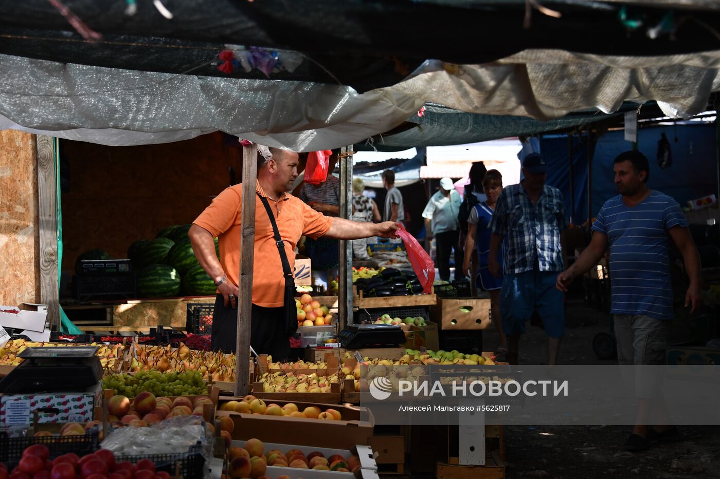 Овощной рынок в Севастополе