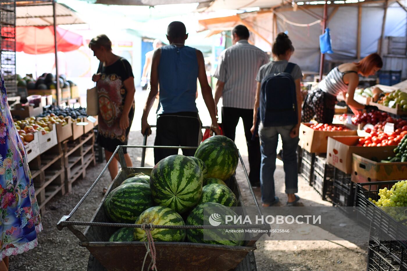 Овощной рынок в Севастополе