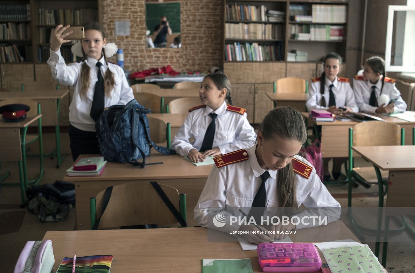 Начало учебного года в Донецке