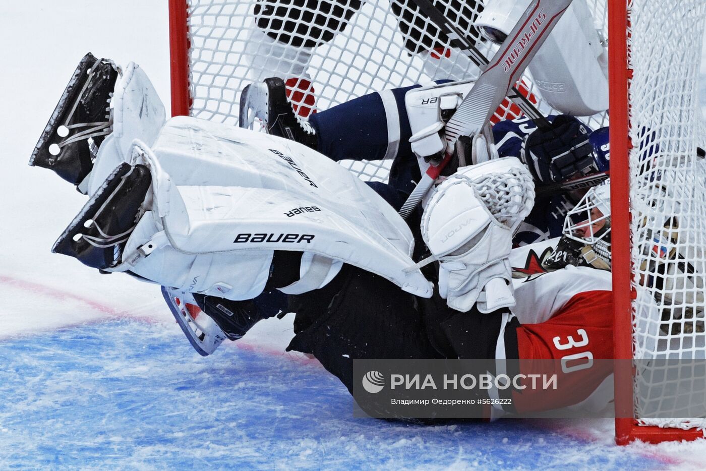 Хоккей. КХЛ. Матч "Динамо" - "Авангард"