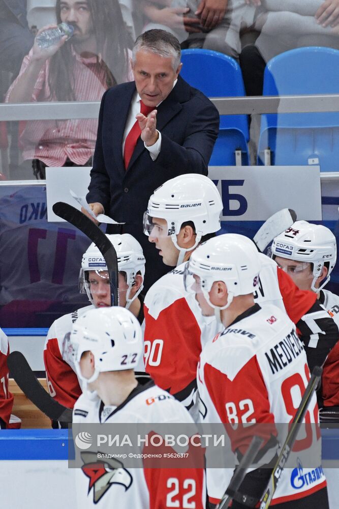 Хоккей. КХЛ. Матч "Динамо" - "Авангард"