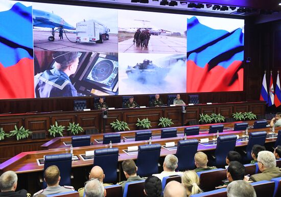 Брифинг, посвященный проведению учений "Восток-2018"