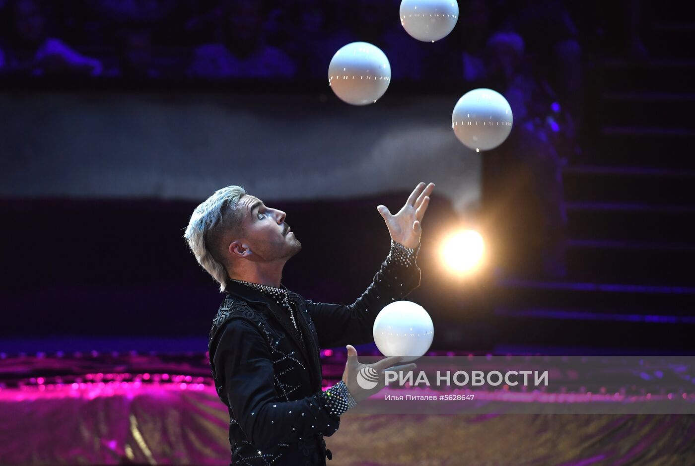 Всемирный фестиваль циркового искусства "Идол"