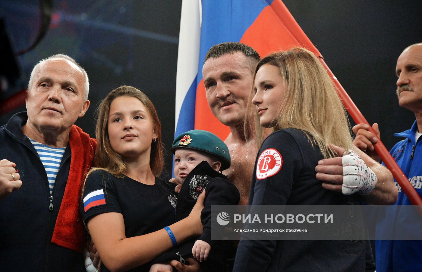 Бокс. Бой Д. Лебедева и Х. Алтункая
