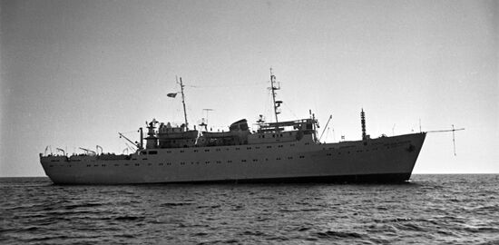 Научно-исследовательское судно "Ю. М. Шокальский"