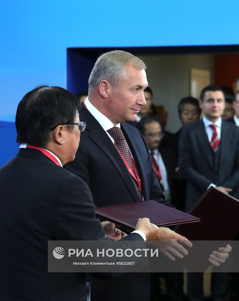 Рабочая поездка президента РФ В. Путина в Дальневосточный федеральный округ