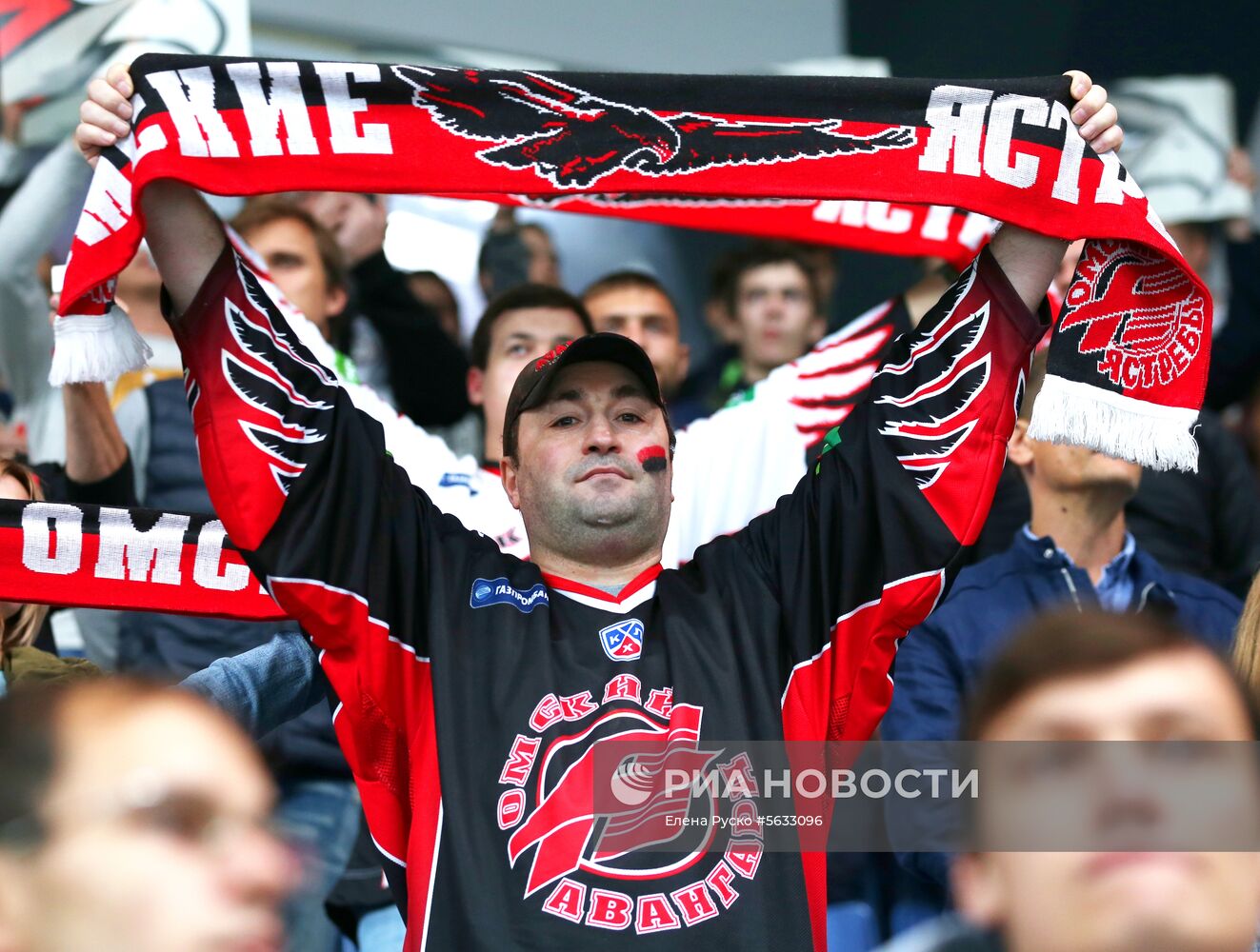 Хоккей. КХЛ. Матч "Авангард" - "Нефтехимик"