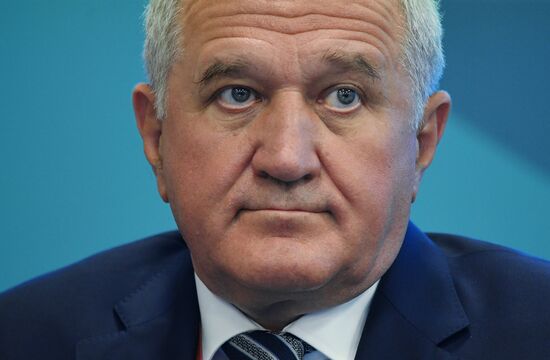 IV Восточный экономический форум. День первый