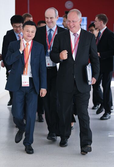 IV Восточный экономический форум. День первый