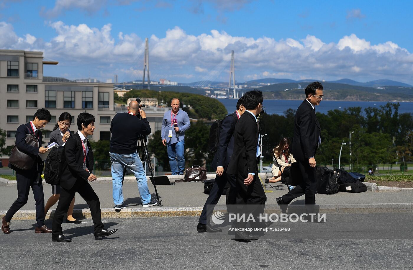 IV Восточный экономический форум. День первый