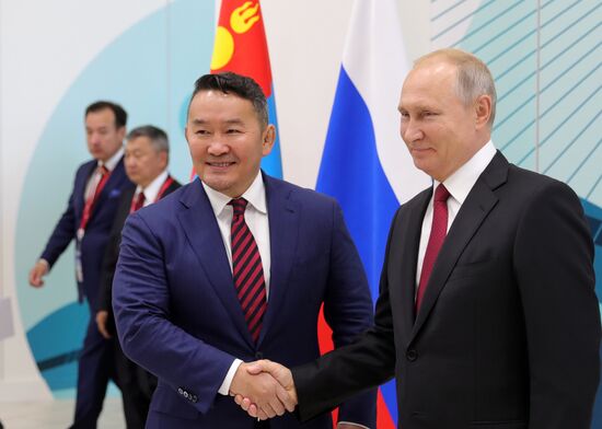 Рабочая поездка президента РФ В. Путина в Дальневосточный федеральный округ. День третий