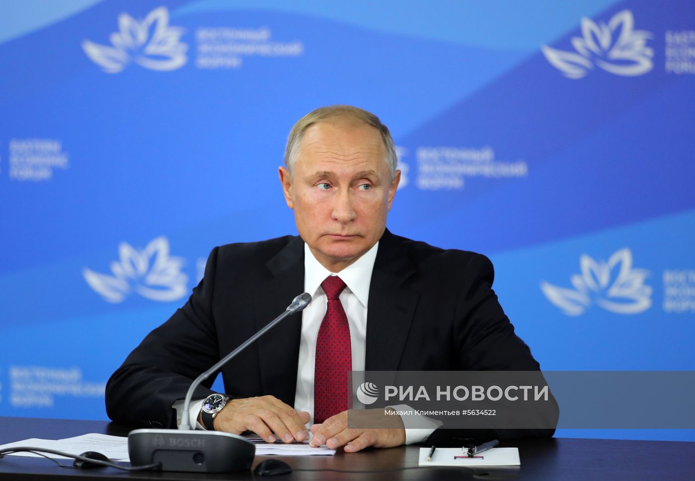 Рабочая поездка президента РФ В. Путина в Дальневосточный федеральный округ. День третий