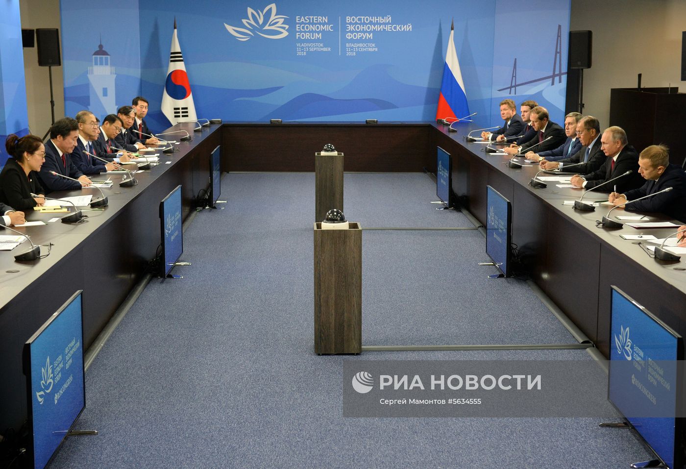Рабочая поездка президента РФ В. Путина в Дальневосточный федеральный округ. День третий