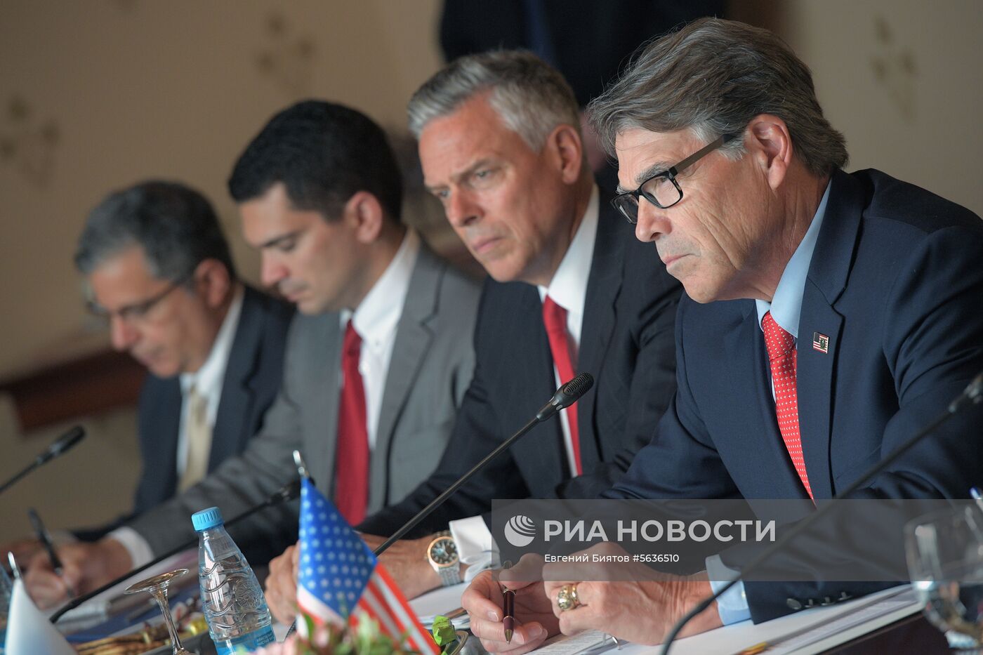 Встреча министров энергетики РФ и США  А. Новака и Р. Перри