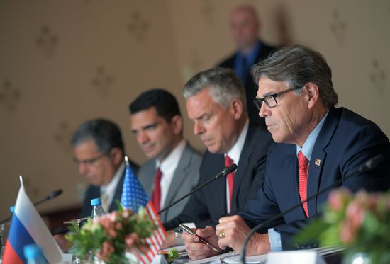 Встреча министров энергетики РФ и США  А. Новака и Р. Перри