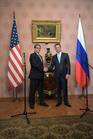 Встреча министров энергетики РФ и США  А. Новака и Р. Перри