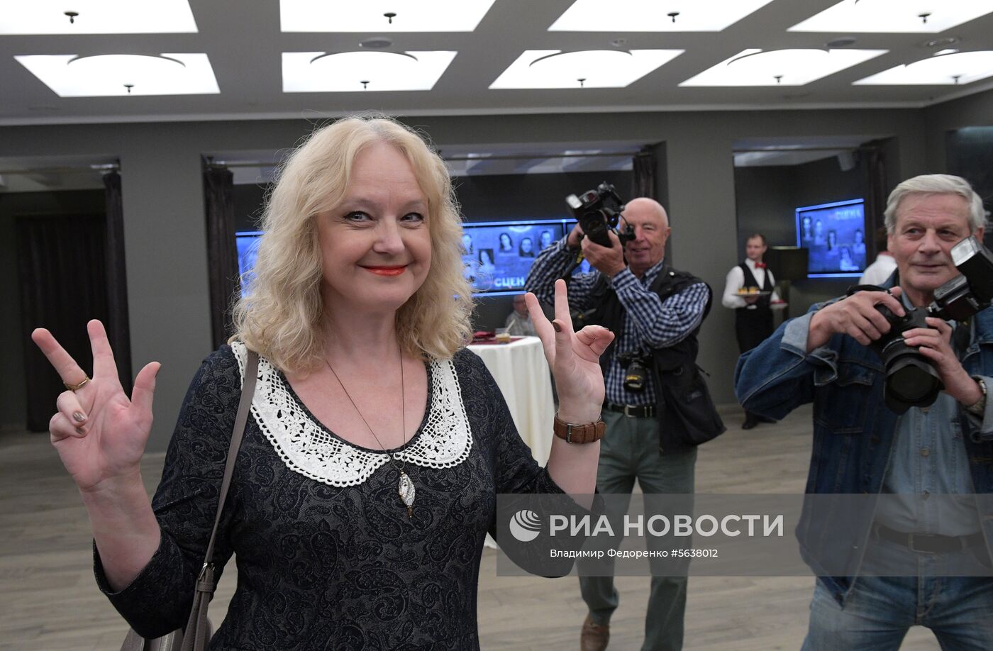 Сбор труппы Театра им. Вахтангова в Москве