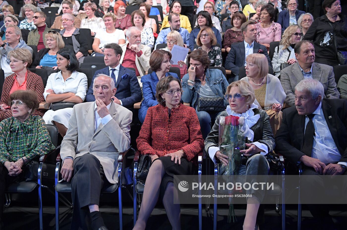 Сбор труппы Театра им. Вахтангова в Москве