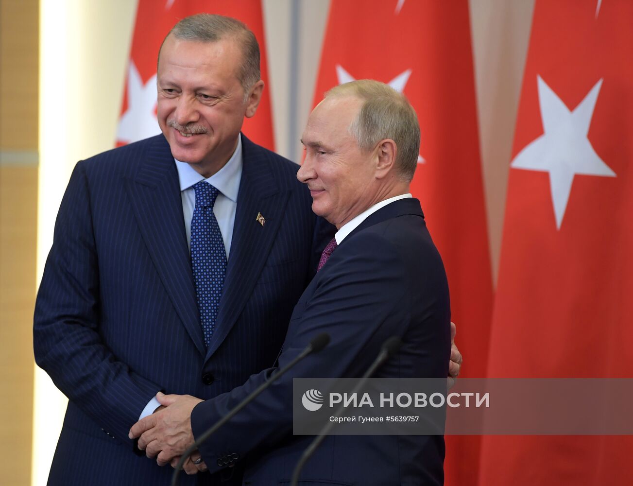 Президент РФ В. Путин встретился с президентом Турции Р. Т. Эрдоганом
