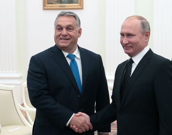 Встреча президента РФ В. Путина с премьер-министром Венгрии В. Орбаном