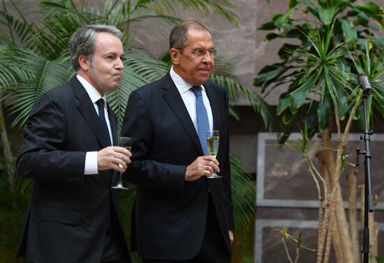 Открытие выставки, посвященной 190-летию установления отношений между Россией и Грецией