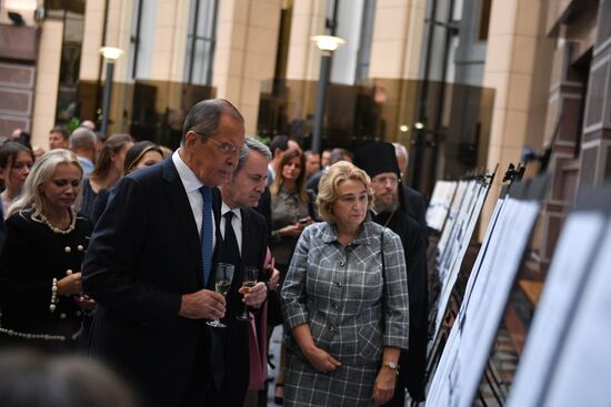 Открытие выставки, посвященной 190-летию установления отношений между Россией и Грецией
