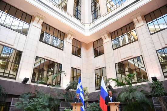 Открытие выставки, посвященной 190-летию установления отношений между Россией и Грецией