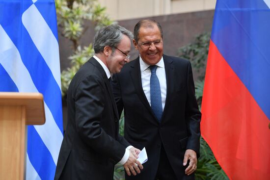 Открытие выставки, посвященной 190-летию установления отношений между Россией и Грецией