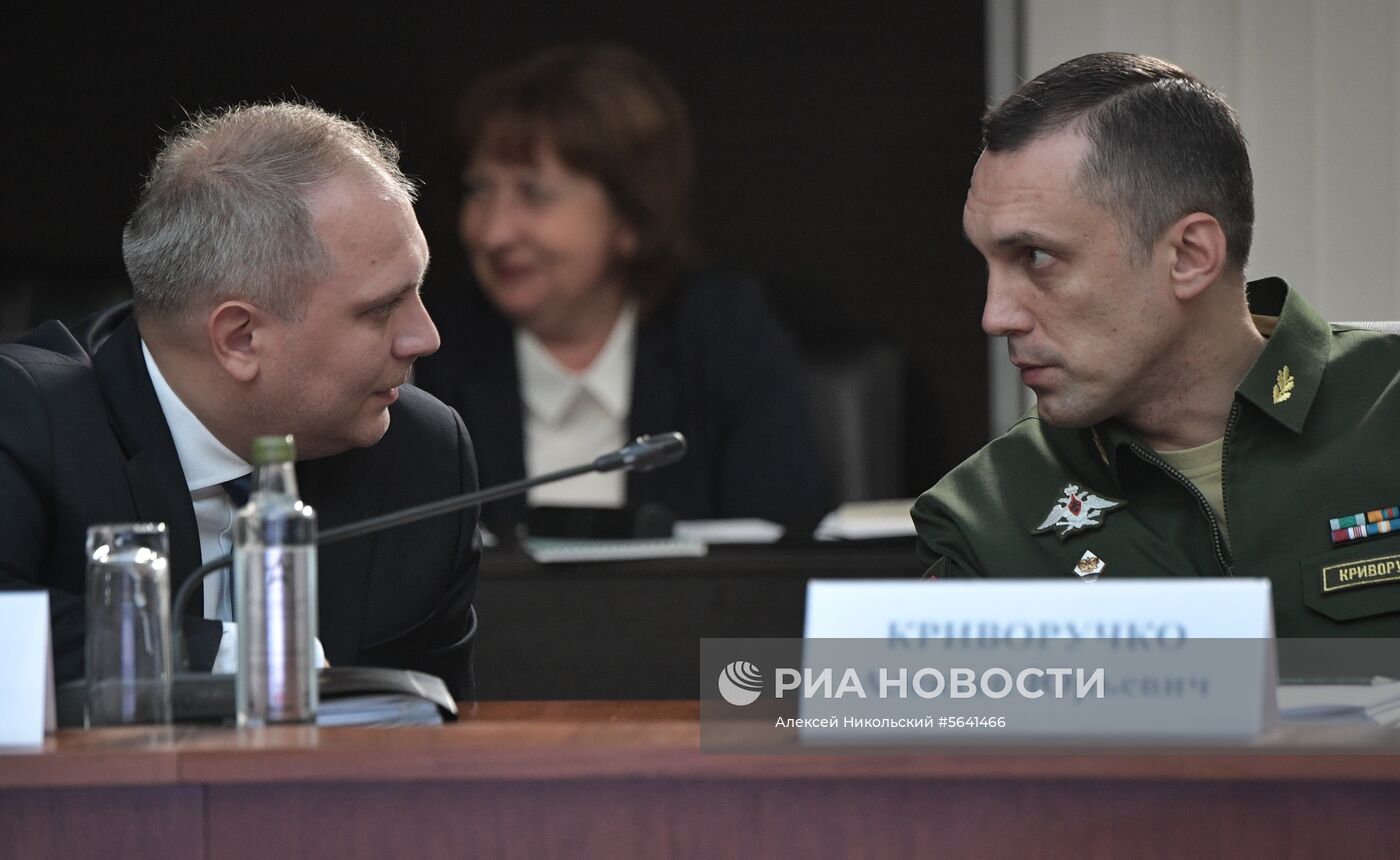 Президент РФ В. Путин провел заседание Военно-промышленной комиссии