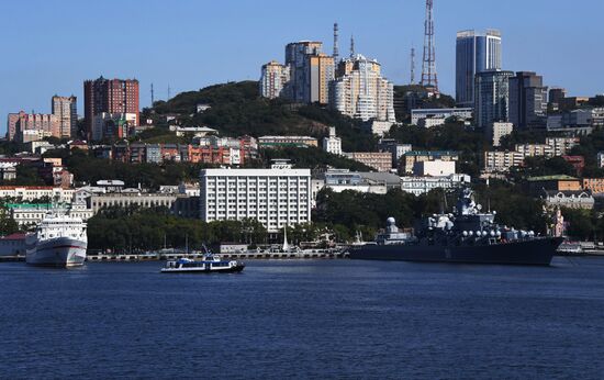 Города России. Владивосток