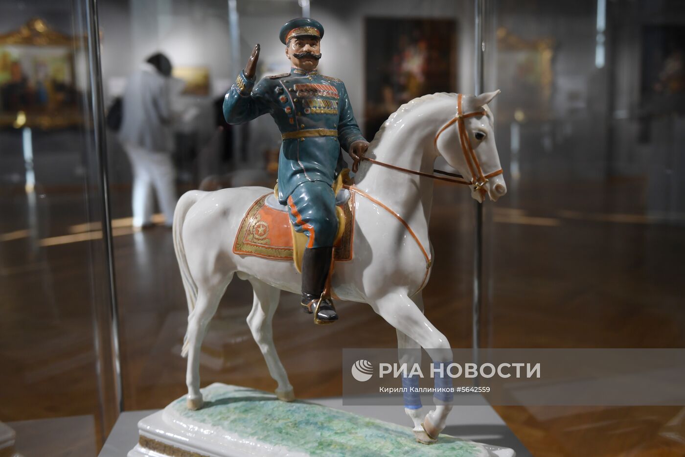 Выставка "Век ради вечного" в центре Грабаря