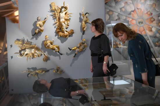 Выставка "Век ради вечного" в центре Грабаря