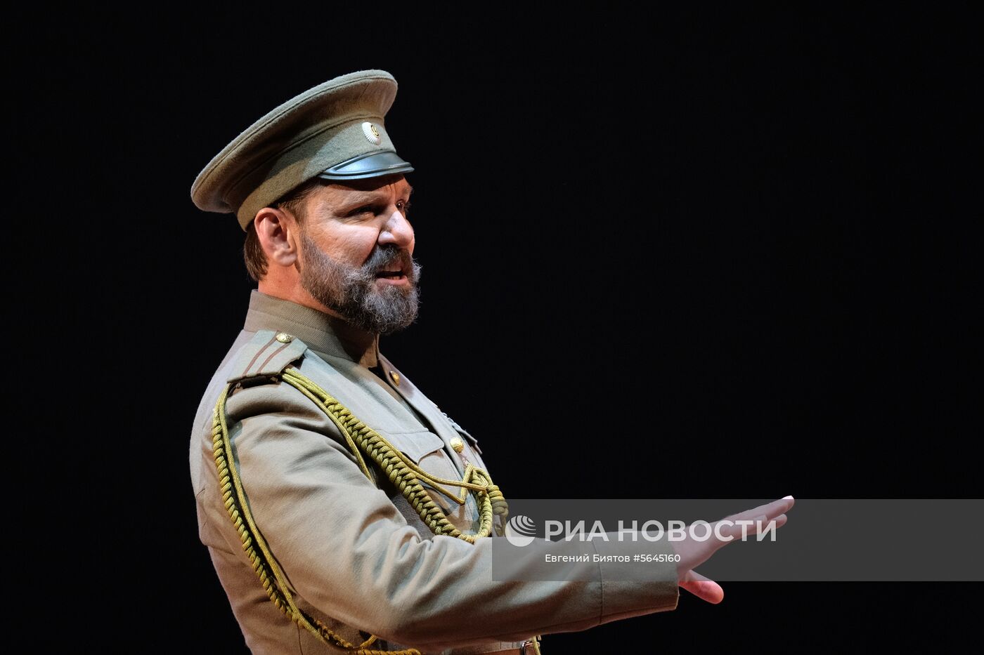 Спектакль "Красное колесо" в Театре Армии