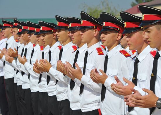 Суворовское училище в Грозном