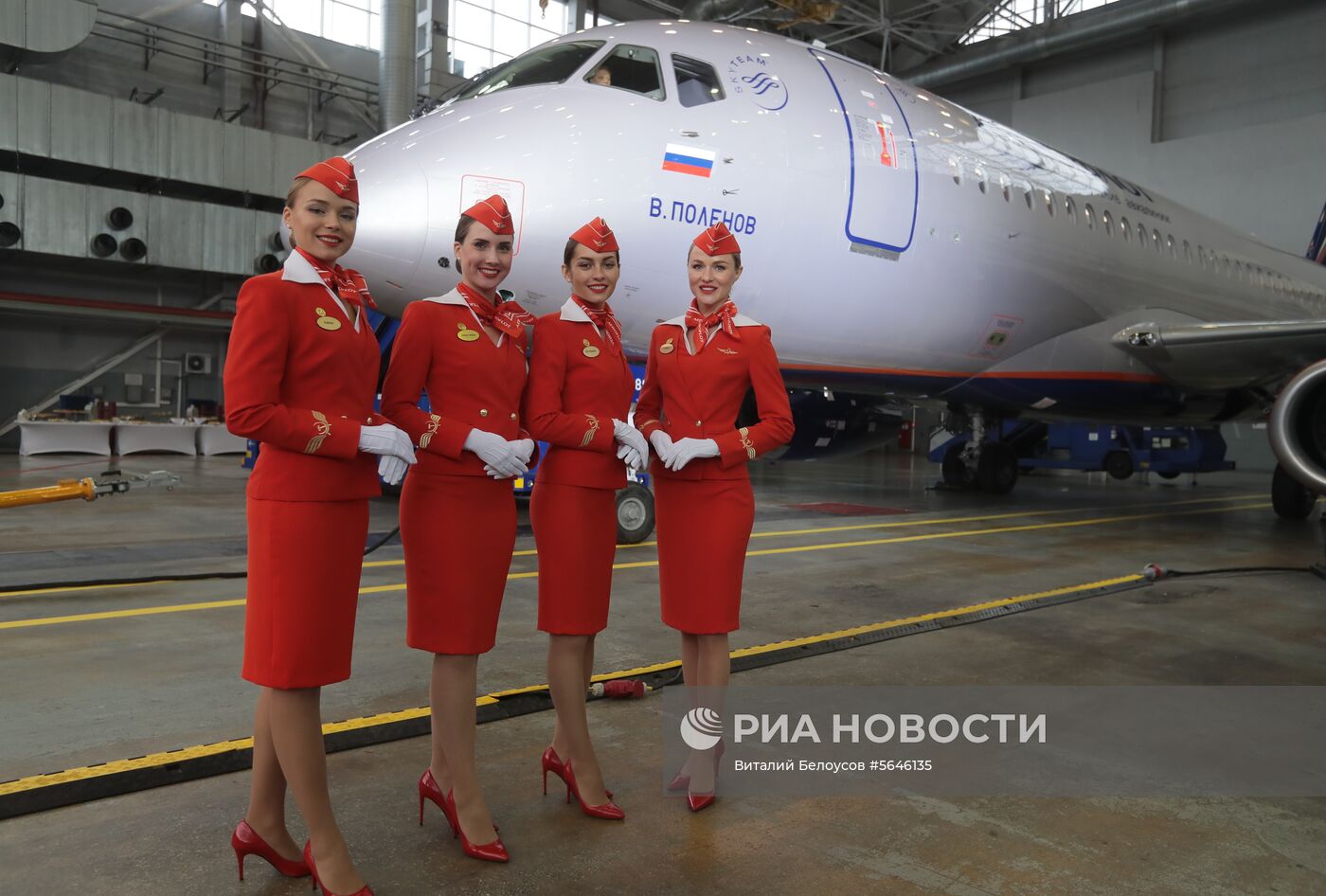 Передача авиакомпании Аэрофлот 50-го самолета Sukhoi Superjet 100