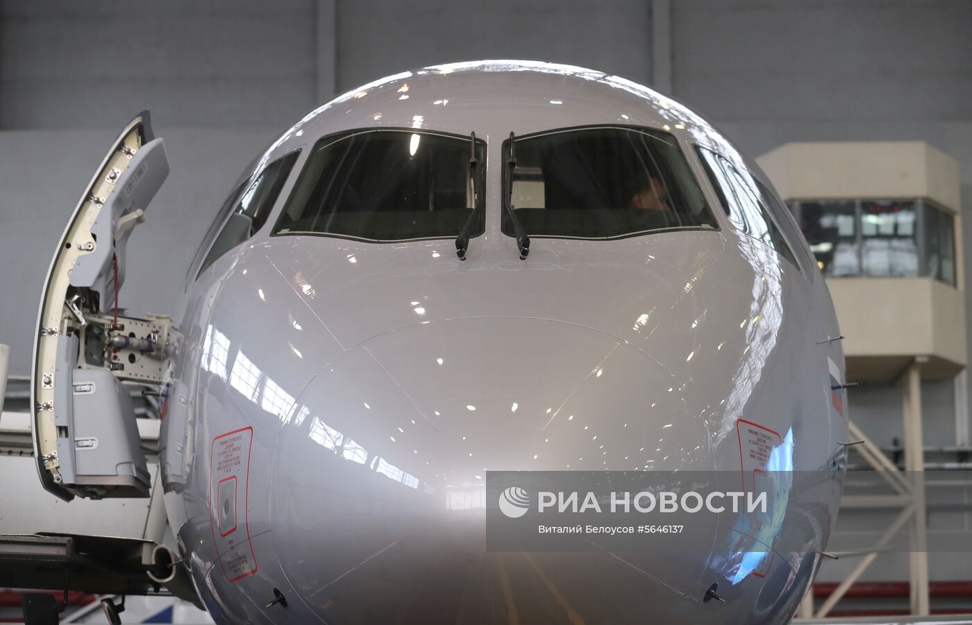 Передача авиакомпании Аэрофлот 50-го самолета Sukhoi Superjet 100
