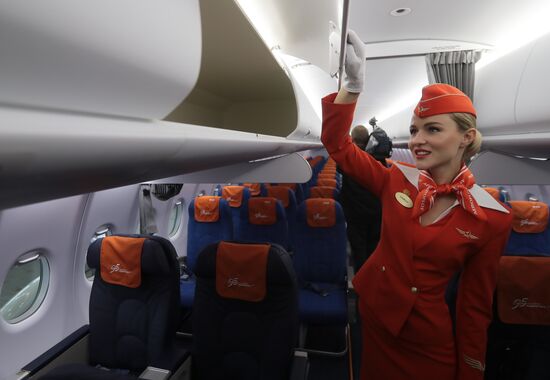 Передача авиакомпании Аэрофлот 50-го самолета Sukhoi Superjet 100 