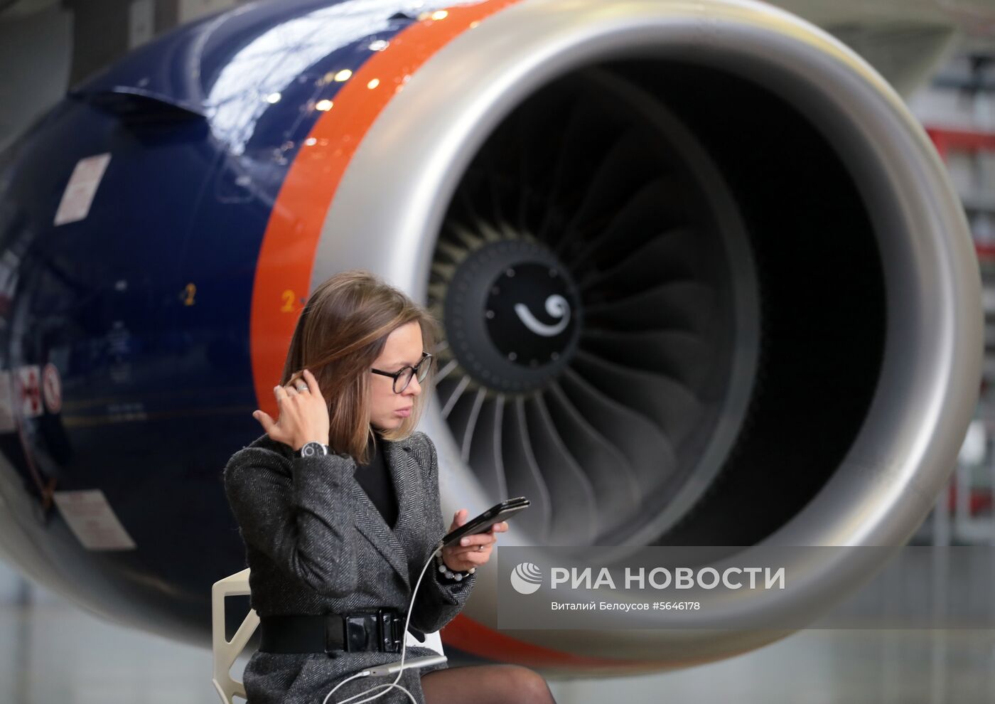 Передача авиакомпании Аэрофлот 50-го самолета Sukhoi Superjet 100