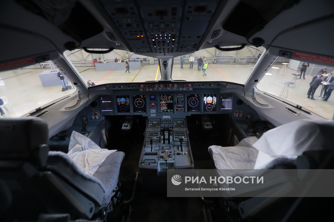 Передача авиакомпании Аэрофлот 50-го самолета Sukhoi Superjet 100