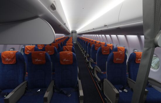 Передача авиакомпании Аэрофлот 50-го самолета Sukhoi Superjet 100 