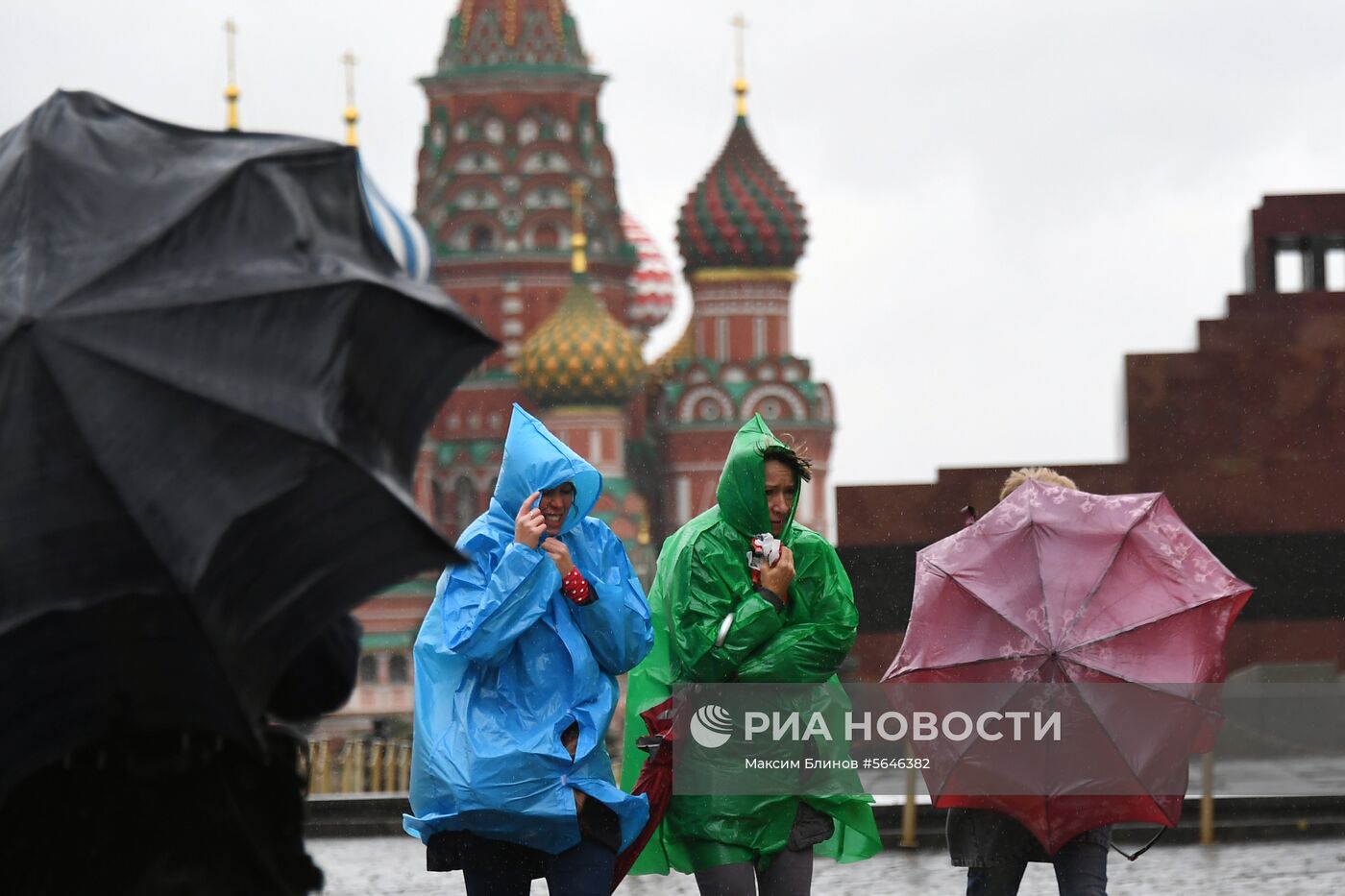 Непогода в Москве.