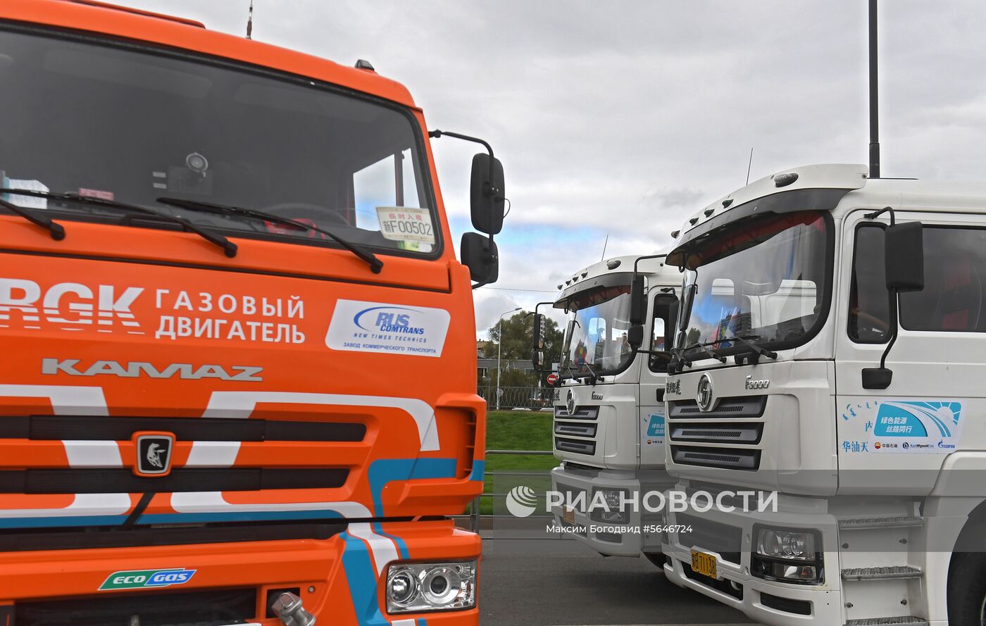 Международный автопробег «Газ в моторы»