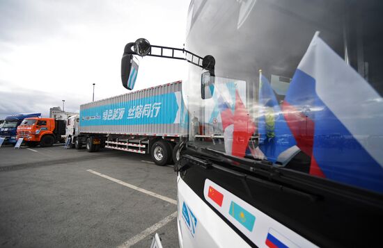 Международный автопробег «Газ в моторы»