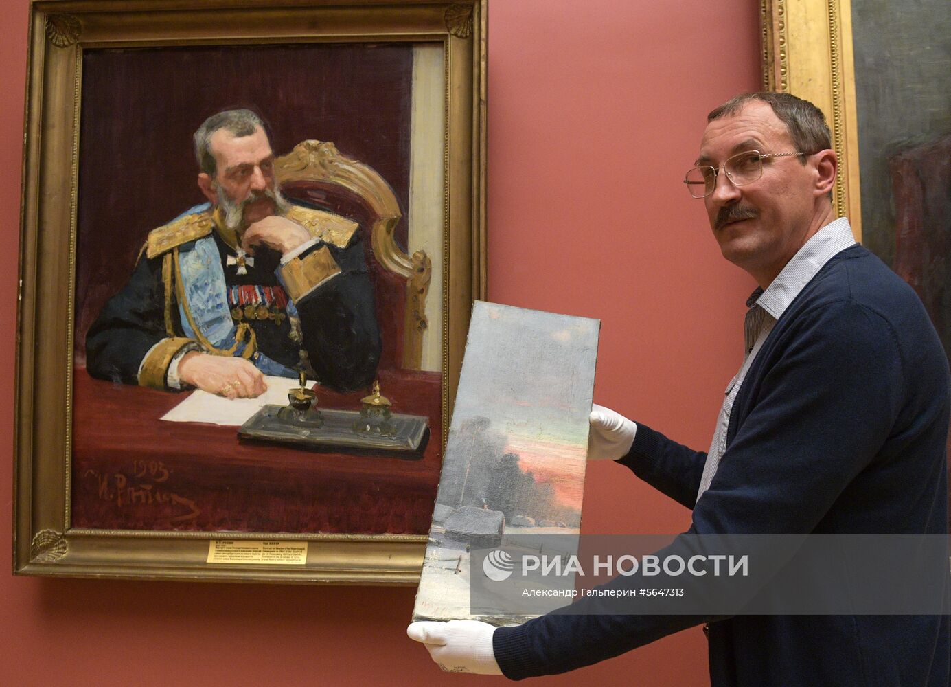 Картину "Зимний пейзаж" А. Саврасова и альбом рисунков О. Лагоды-Шишкиной передали в Русский музей