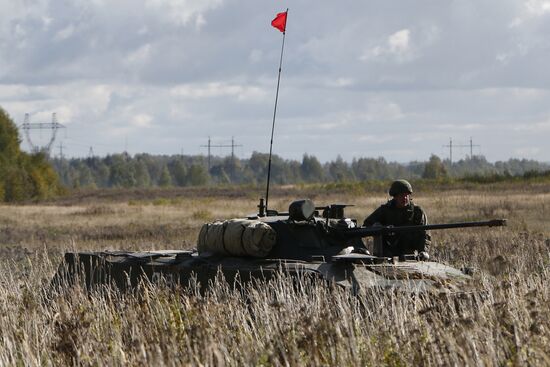 Тактические учения с десантированием в Костромской области