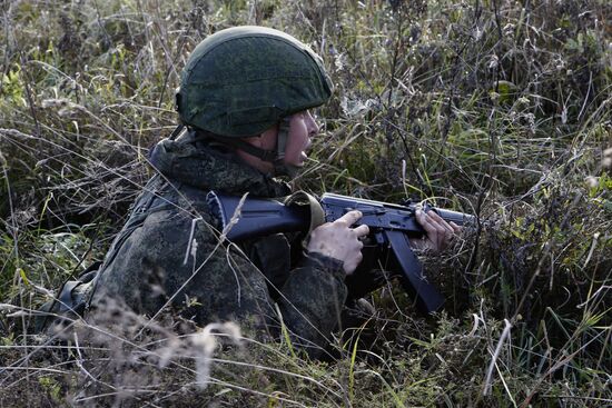 Тактические учения с десантированием в Костромской области